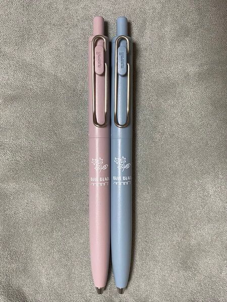 (リフィル無し)三菱鉛筆 ユニボールワンF 0.38mm フラワーシリーズ ピンク&ブルー