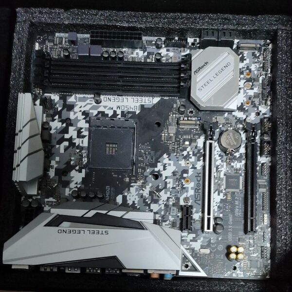 ASRock STEEL LEGEND B450M マザーボード