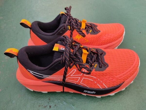 asics アシックス GEL-TRABUCO ゲルトラブーコ13 25.5cm