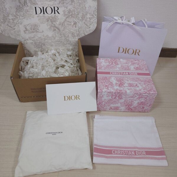【美品】ディオール ギフトボックス 巾着 クッション セット Dior 限定品