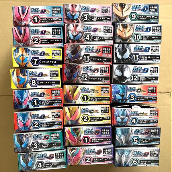 24箱 装動 仮面ライダーリバイス まとめ売り 食玩 バンダイ フィギュア
