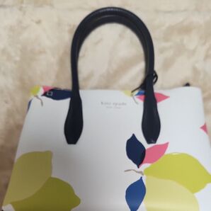 kate spade new york レモン柄トートバッグ