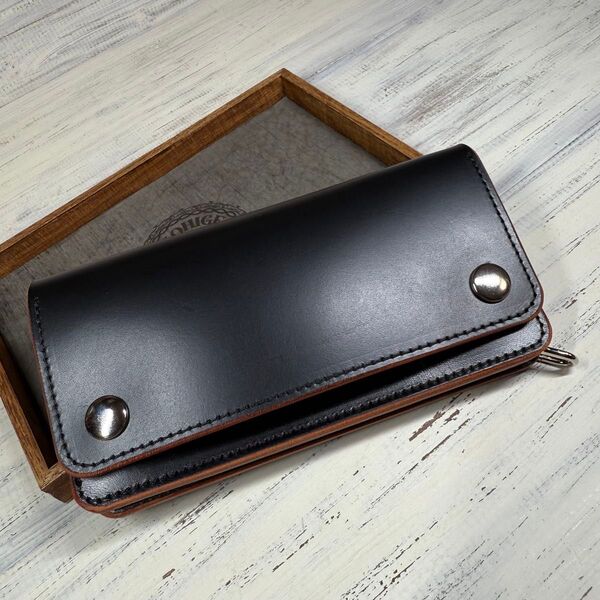 【トラッカーウォレット ロング 2層】 ブラック 北米 茶芯 シルバー YKK