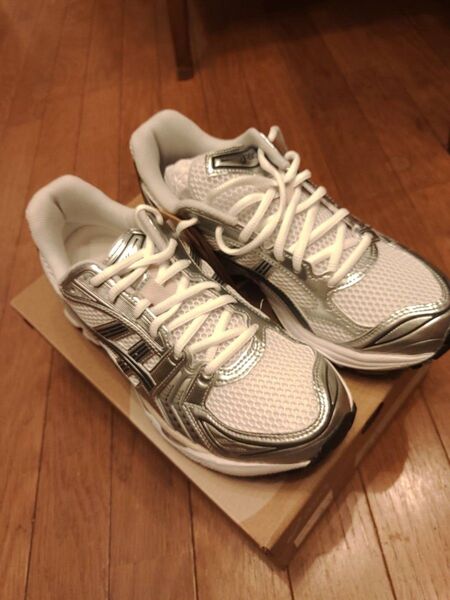 Asics Gel-Kayano 14 "White/Graphite Grey" アシックス ゲルカヤノ