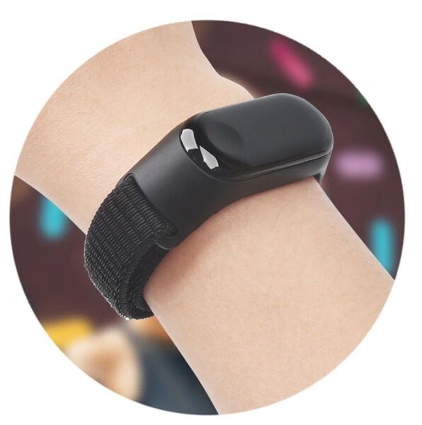 ②ブラック!Xiaomi Mi band 4/5/6/7 兼用 交換用マジックバンド