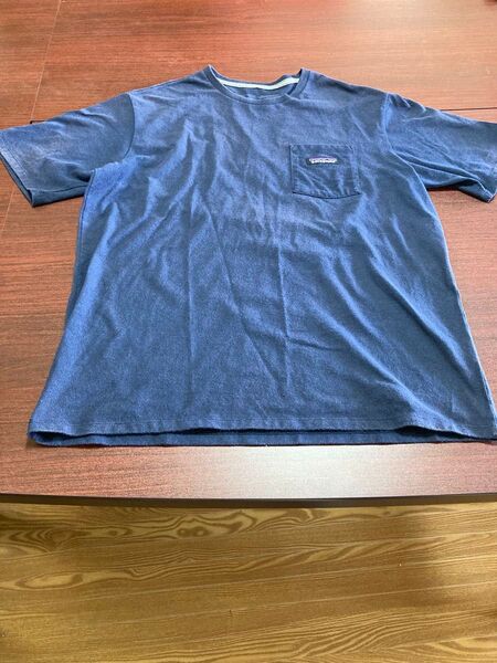 パタゴニア ネイビーTシャツ Mサイズレギュラーフィット