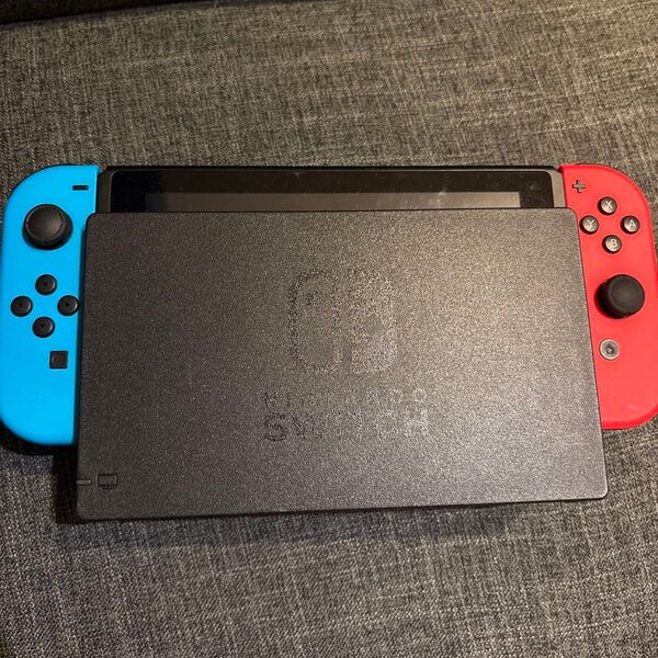 本体 ドッグのみ Nintendo Switch Joy-Con (L)ネオンブルー/(R)ネオンレッド HAC-S-KABAA