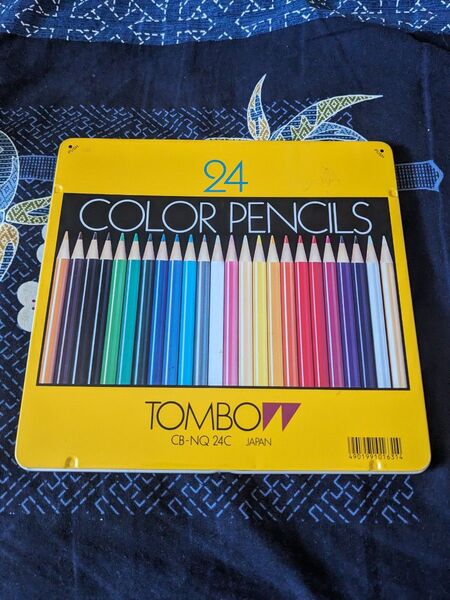 トンボ色鉛筆 24色