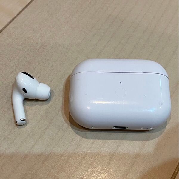AirPods Pro 第一世代 左耳と充電ケース(社外品)