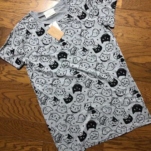 ネコ柄 Tシャツ グレー 未使用