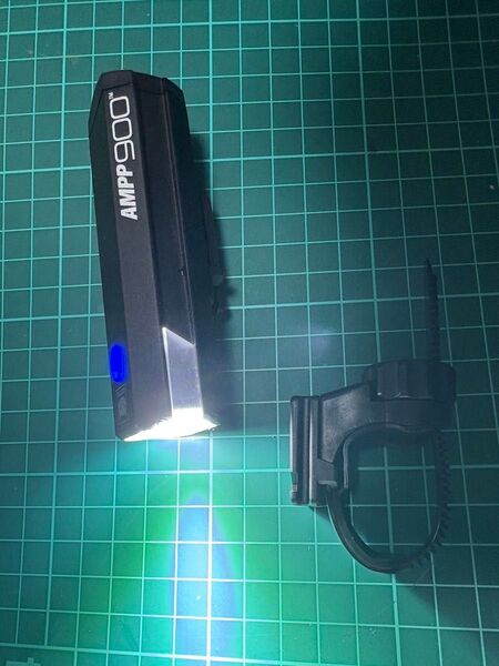 Cateye(キャットアイ)AMPP900 HL-EL089RC フロントライト ブラック 取付マウント付
