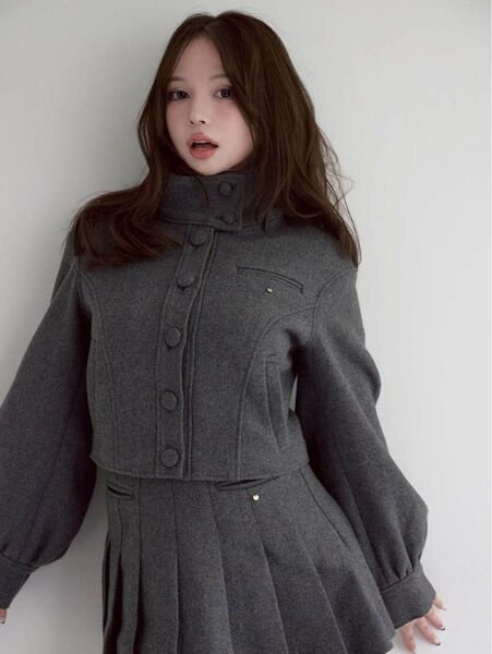 andmary アンドマリー Zoey stand neck jacket Zoey pleats mini skirt gray