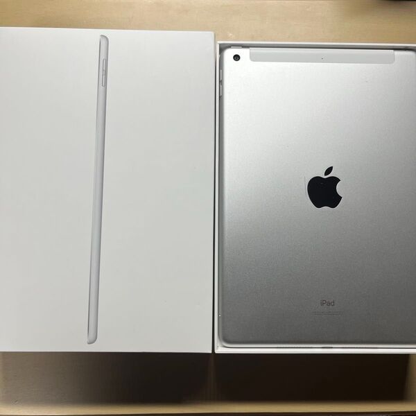 iPad 第8世代 32GB Wi-Fi+Cellular SIMフリー バッテリー最大容量89% 割れなし