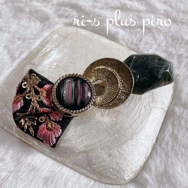 【NEW】インド刺繍リボン × ビーズ刺繍 ☆.。.:*・ ヘアクリップ