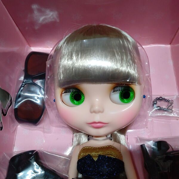 キスミートゥルー ネオブライス ブライス 人形 BLYTHEDOLL アジア スペシャル CWC限定 希少 シルバーヘア ドール