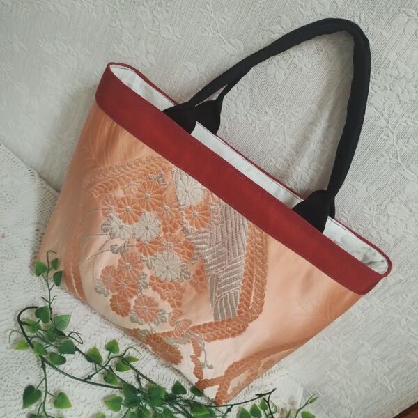 正絹帯リメイク☆横型大きめバッグ☆サーモンピンク☆ハンドメイド