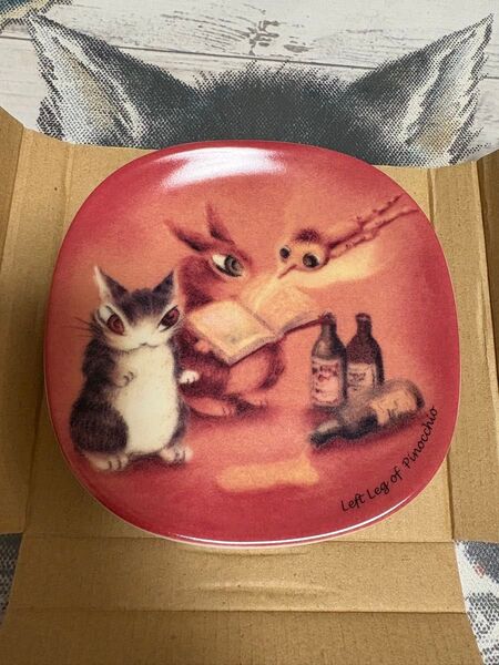 わちふぃーるど ダヤン 飾り皿 レッド系 未使用