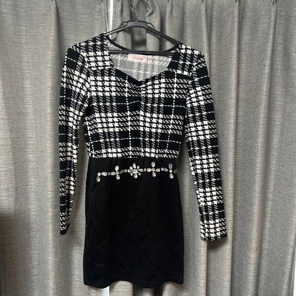 CECIL McBEE 風チェック柄ワンピース ビジュー付き