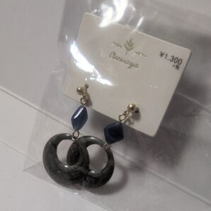 ピアス ブルー×グリーン 樹脂×メタル osewaya