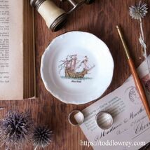 【16世紀の帆船を愛でる小皿】イギリス ヴィンテージ 陶器皿 ディッシュ 小物入れ 船 ◆◆ Vintage Royal Grafton Pin Dish Mary Rose◆_画像1