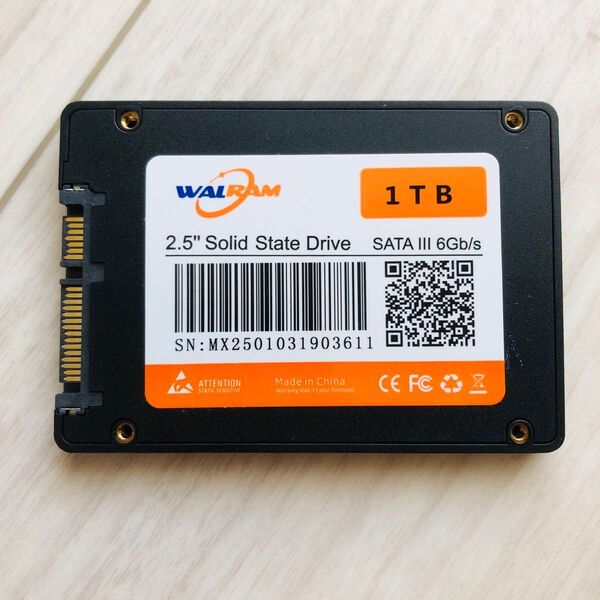 SATA SSD 2.5インチ 1TB