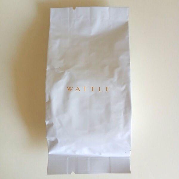 【新品・未開封】ホコニコ WATTLE ワトレ クッションファンデーション ライトベージュ リフィル 13g