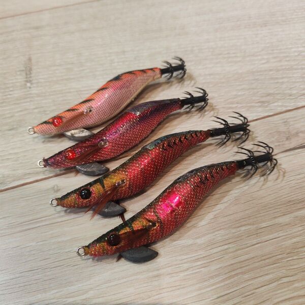釣果実績カラー ハリミツ 墨族2.5号 4本セット エギ エギング イカメタル ダイワ シマノ がまかつ オモリグ メタルスッテ