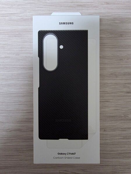 Galaxy Z Fold 7 Carbon Shield Case 純正ケース