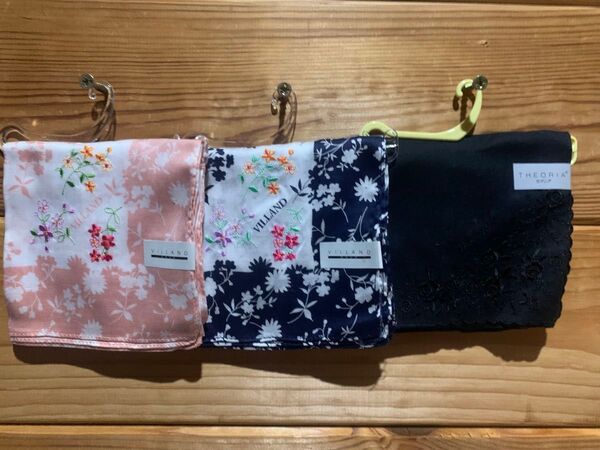 VILLAND THEORIA ハンカチ 3枚セット 刺繍 花柄 ピンク ネイビー ブラック