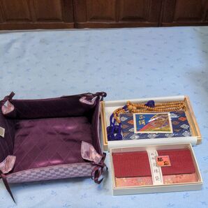 仏事雑貨3点セット タイ国ナラヤ雑貨の綿入りシルク リバーシブル経本入れ、ちりめん念珠袋2室 二重数珠と正絹念珠袋 お彼岸