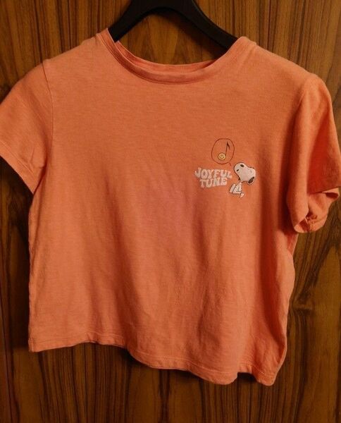 ユニクロ UNIQLO UT Tシャツ PEANUTSコラボ Lサイズ オレンジ 服 古着 半袖 ショート丈