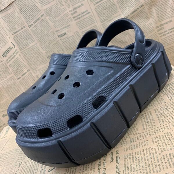 新品★夏物★男女兼用★Mサイズ★24.5cm★厚底サンダル 黒 7851