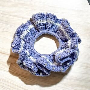 編み物シュシュ ヘアアクセ パープル 推し活グッズ ビーズシュシュ コットン レース編み ボーダー 髪留め 大人かわいい シュシュ