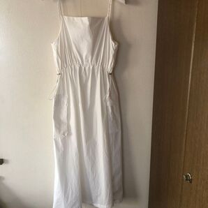 ドローストリングウエスト ワンピース ホワイト カーゴスカート ドロスト付ワンピ ロング丈 キャミワンピース