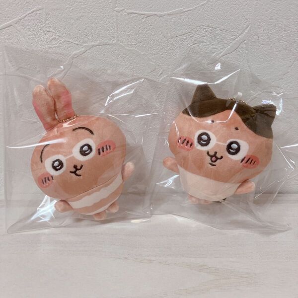 日焼け ちいかわ うさぎ&ハチワレ2点セット ぬいぐるみキーホルダー
