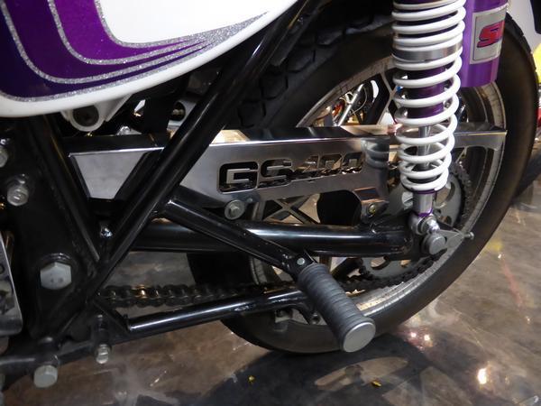 ゆったり柔らか CB400T ブラック チェーンケース 新品 ロゴイリ ゆったり柔らか CB400T ブラック チェーンケース 新品 ロゴイリ