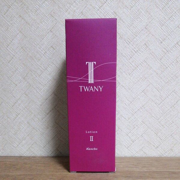 トワニー ローション IIt (しっとり) (レフィル) 180ml (医薬部外品)