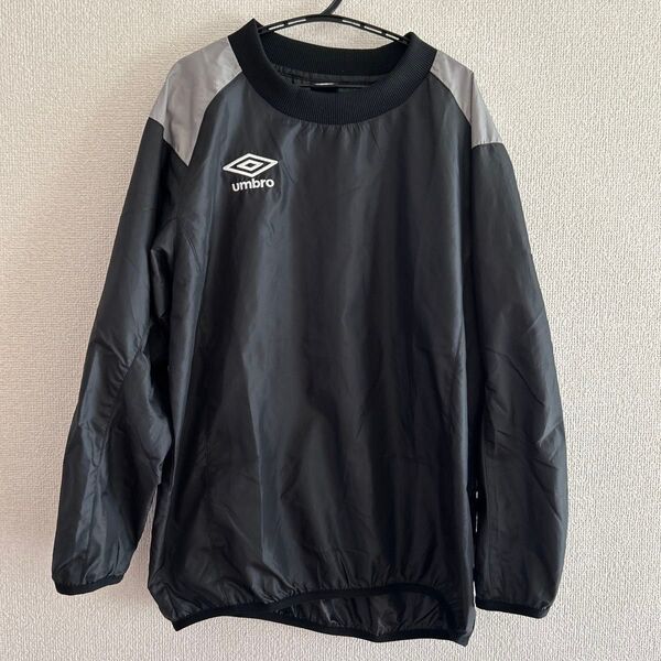 umbro アンブロ 黒色 ブラック グレー ピステ 160㎝ ジュニア キッズ