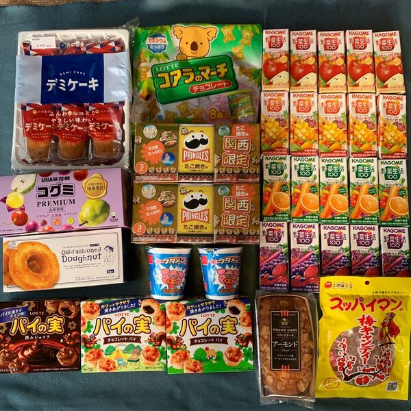 野菜ジュースとお菓子