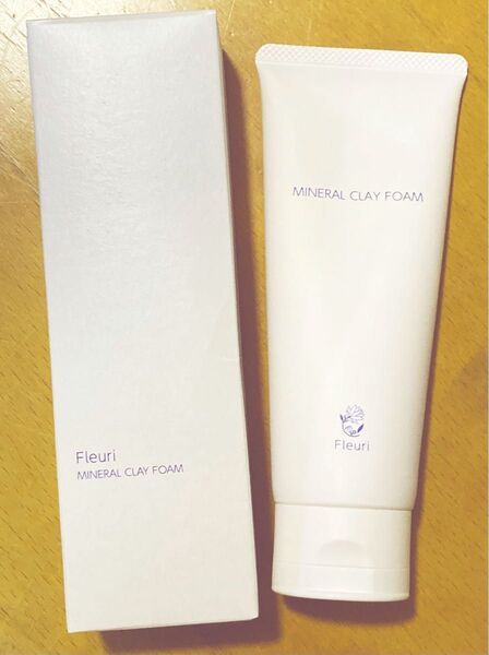 Fleuri フルリ ミネラルクレイフォーム 2本 洗顔料 未使用