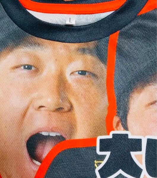 【最終価格】阪神タイガース シークレット 顔Tシャツ 大山悠輔