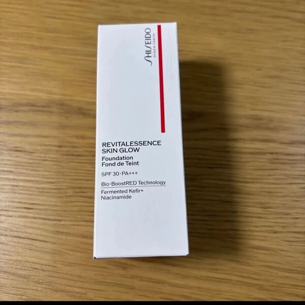 SHISEIDO メーキャップ エッセンス スキングロウ ファンデーション 220 Linen 本体 30ml