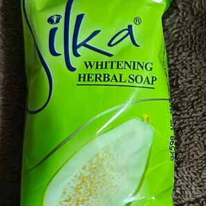 Silka WHITENING HERBAL SOAP 美白ハーバルソープ 65g グリーンパパイヤ フィリピン 石鹸 リラックス