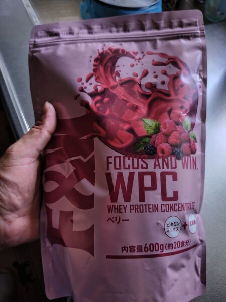 エクスプロージョン WPC ホエイプロテイン ベリー味 600g