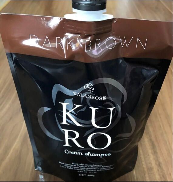『新品未開封 バランローズ KURO クロクリームシャンプー ダークブラウン〈ヘアカラークリームシャンプー〉400g×1個』