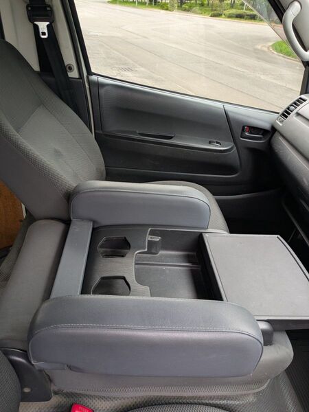 ハイエース アームレスト DX 3/6人用(運転席・助手席一体型) トヨタ HIACE hyog ヒョーグ