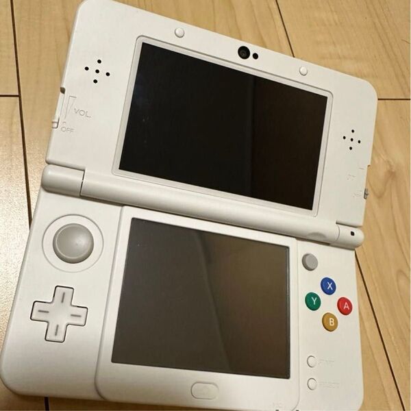 Newニンテンドー3DS 本体 ホワイト 充電器
