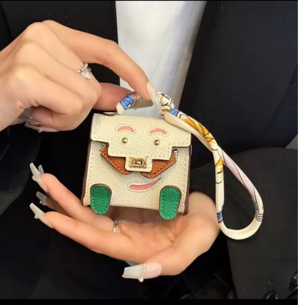 バッグチャーム コインケース・小銭入れ イヤホン入れ ミニバッグ キーホルダー バッグ レザー ハンドバッグ
