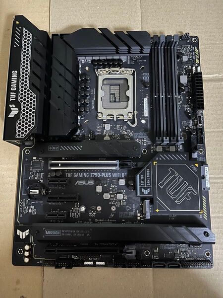 動作品 ASUS TUF GAMING Z790-PLUS WIFI D4 LGA1700 マザーボード 即時支払いできる方限定