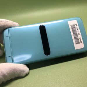 【SIMロック解除済】au GRATINA KYF42 ライトブルー